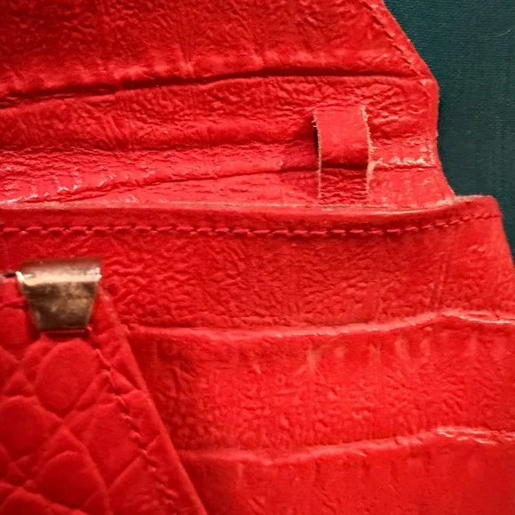Vintage Valentino Red Embossed Leather Envelope Clutch Laptop Sleeve 14 Bag